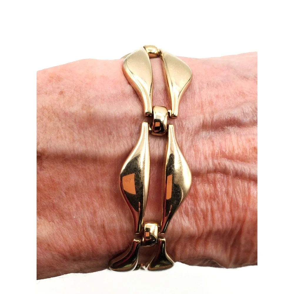 Vintage Monet Sculptural Link Bracelet Safety Chain 7.5